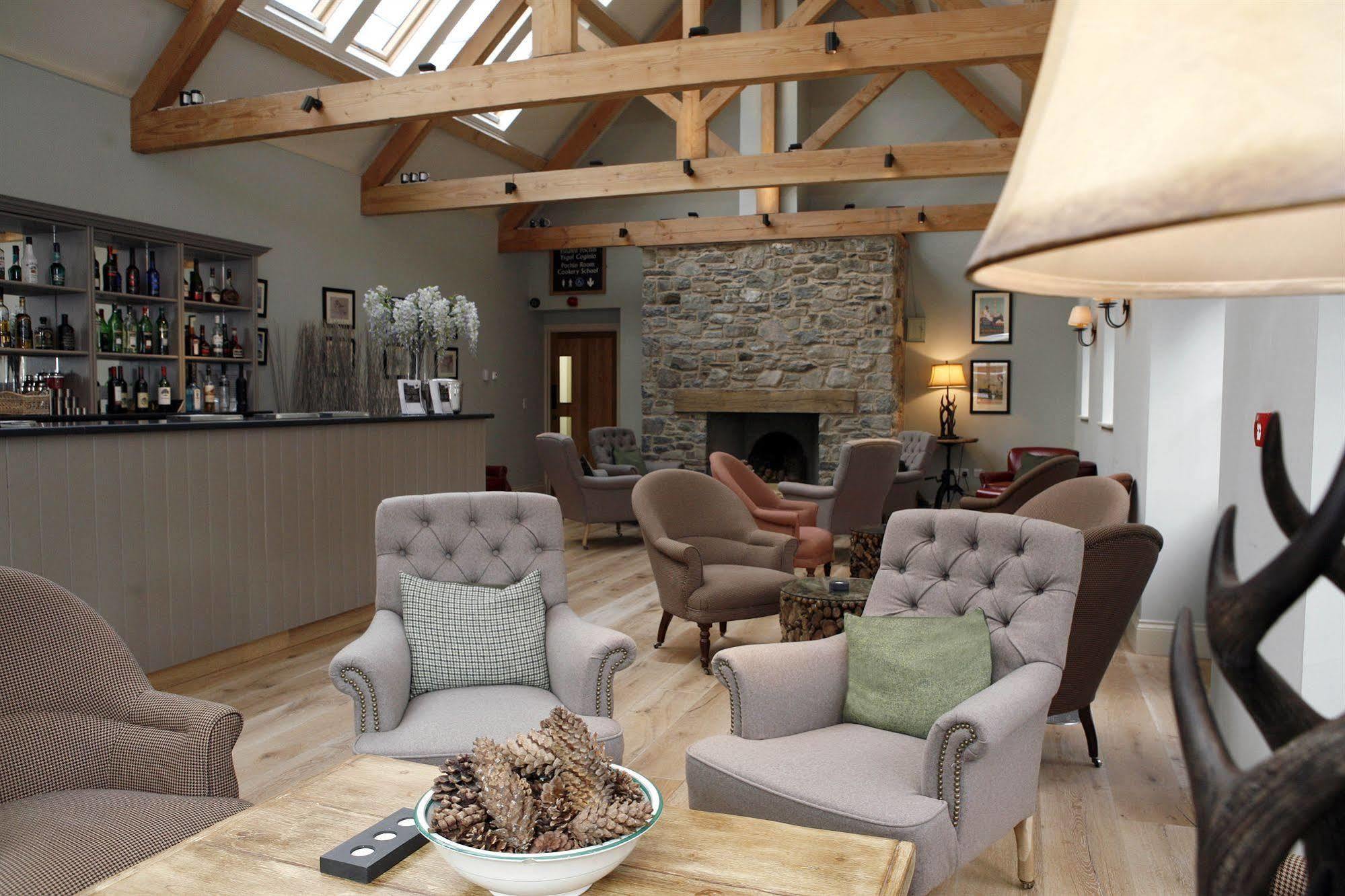 Furnace Farmhouse Bodnant Tal-y-Cafn Buitenkant foto